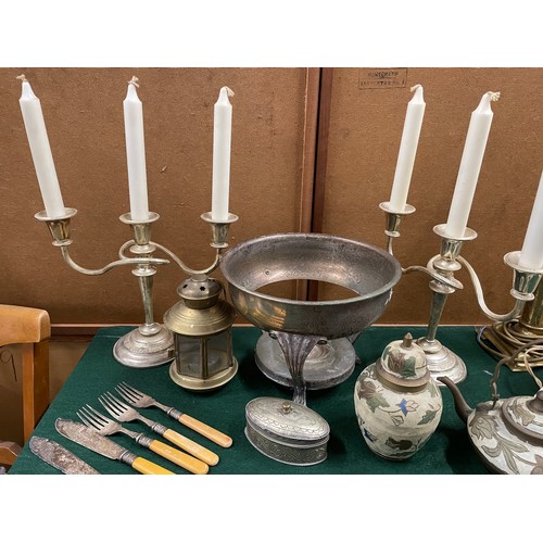 521 - Large selection of brassware and other metal