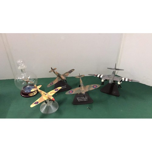 40 - Metal WW2 aircraft models - Hurricane, Spitfire & Mosquito