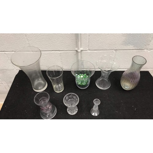 126 - Glass vases