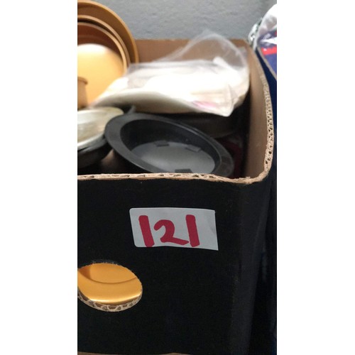 121 - mixed baking tins