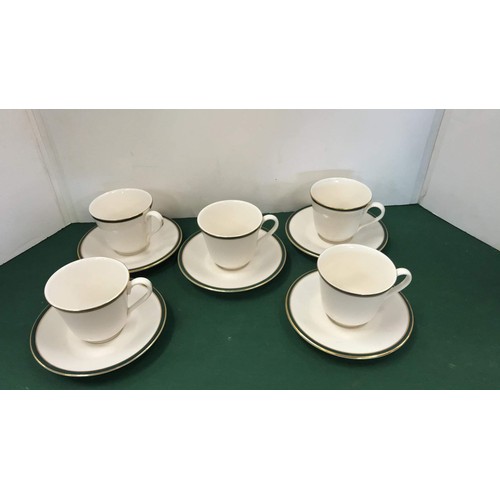 88 - ROYAL DOULTON OXFORD GREEN 199310 pc tea set