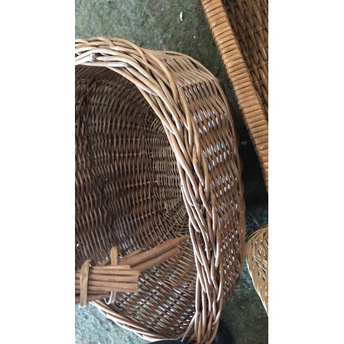 231 - selection of basket ware