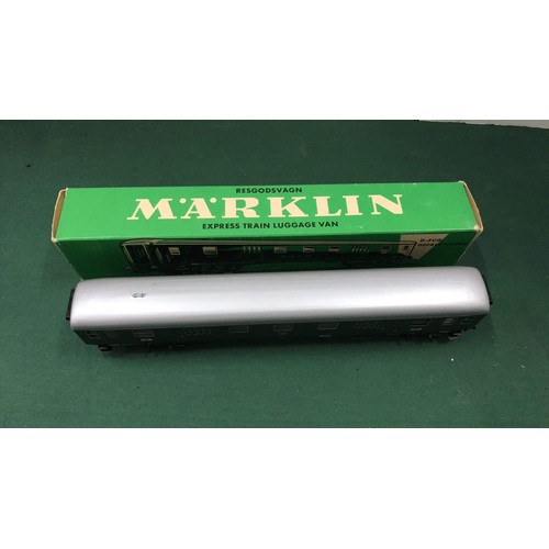 201 - Marklin express train luggage van 4026 boxed