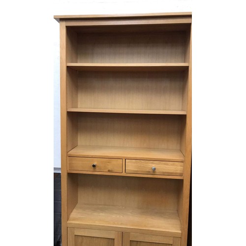 190 - Modern oak corndell bookcase