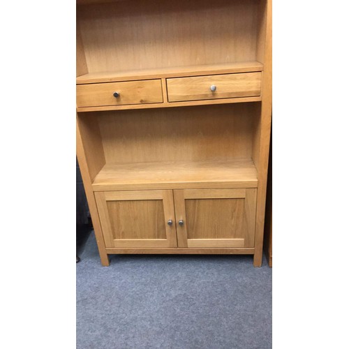 190 - Modern oak corndell bookcase