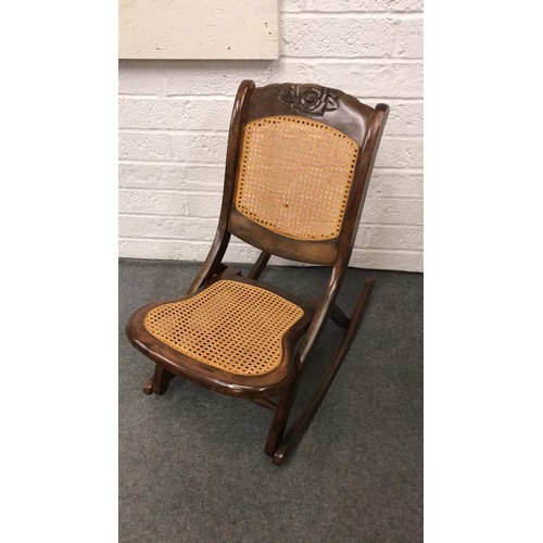 186 - Vintage folding rocking chair