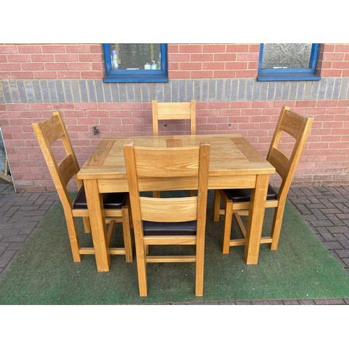 365 - OAK dining table with 4 chairs with extending piece