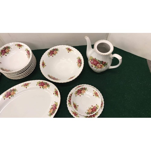 443 - 21 piece Norfolk tea set