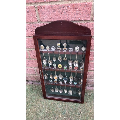 430 - display rack with spoons