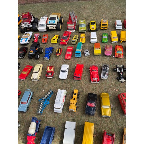 423 - Playworn vehicles including matchbox