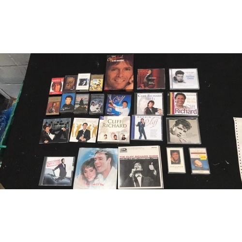 128 - Cliff Richard items