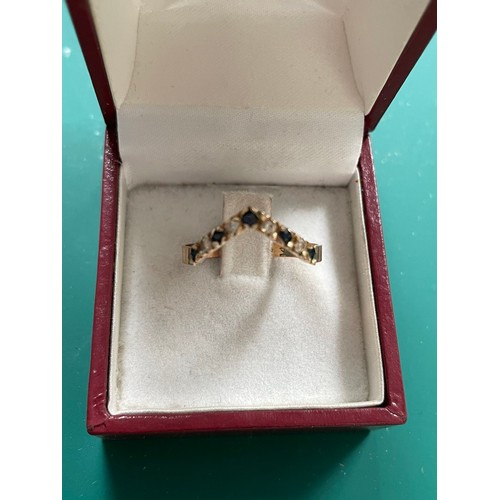 312 - 14ct gold ring weight 1.56g