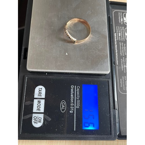 312 - 14ct gold ring weight 1.56g