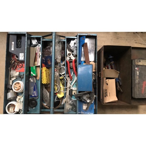 665 - Quantity of tools in toolboxes