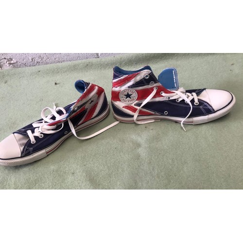 25 - UNION JACK SIZE 12 TRAINERS CONVERSE ALL STAR