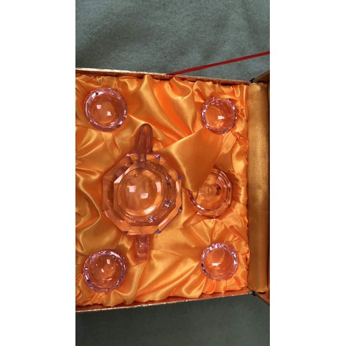 14 - BOXED ORIENTAL TEA SET IN GLASS