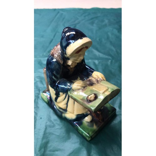 194 - Majolica pottery figurine the lacemaker early 1900'S Belgium Vande Voorde