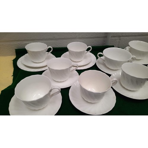 207 - white tea set