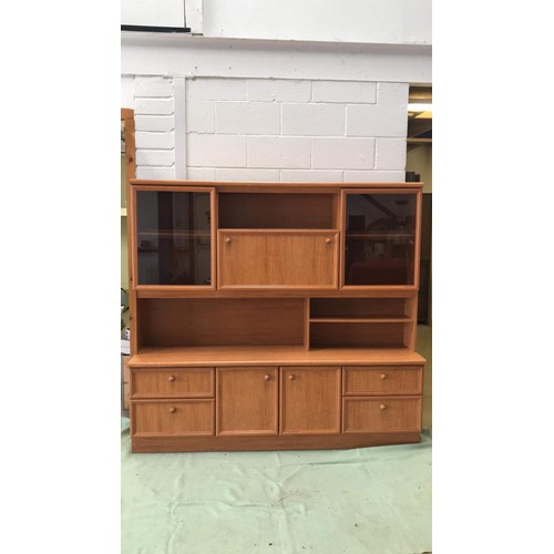 218 - TEAK EFFECT LOUNGE UNIT