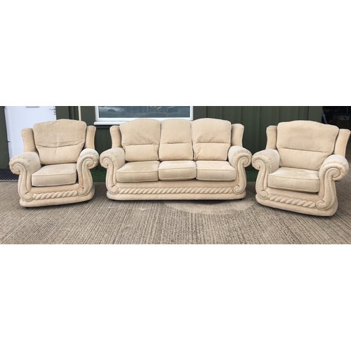 224 - CREAM 3 X 1 X 1 SOFA SUITES