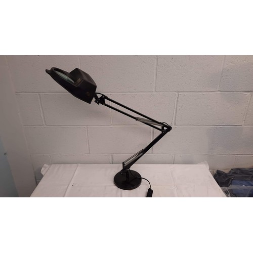 268 - DESK LAMP