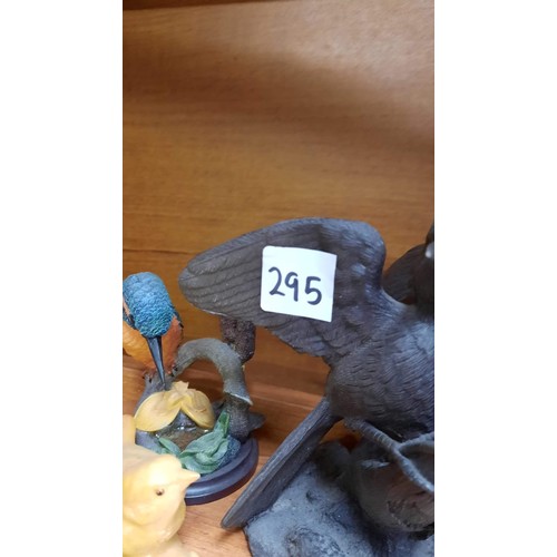 295 - BIRD FIGURES