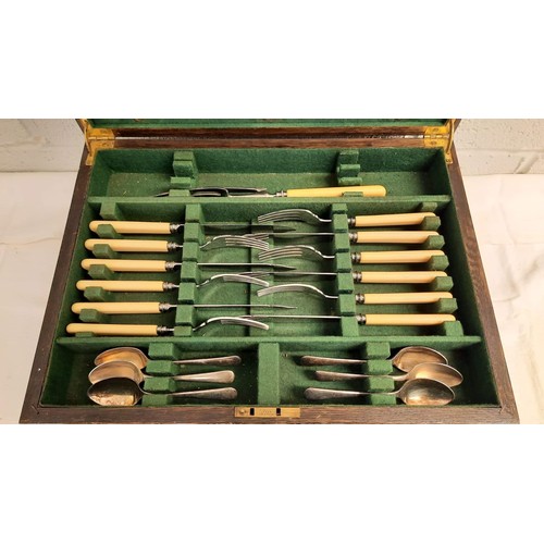 287 - CUTLERY CANTEEN AND CONTENTS