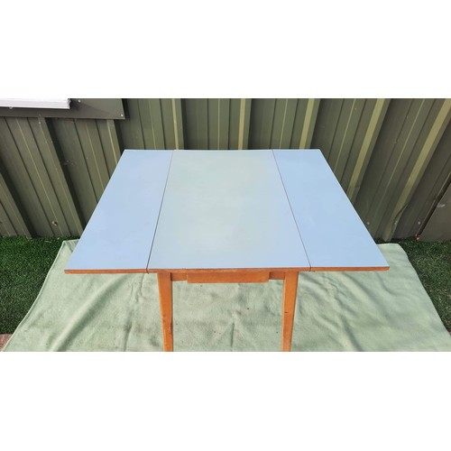 345 - BLUE TOP RETRO CAFE STYLE TABLE