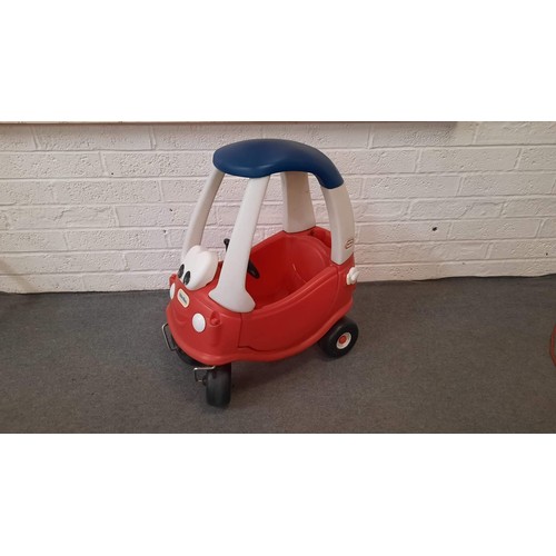 558 - LITTLE TIKES CAR IN RED