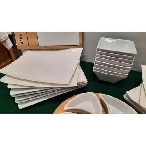 553 - WHITE DINNER TABLE WARE