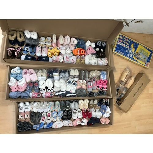 212a - 3 boxes of new baby shoes, bananas in pyjamas playhouse & more