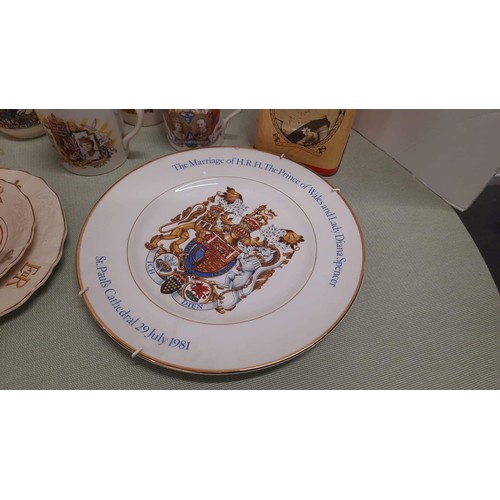 19 - collection of coronation ware