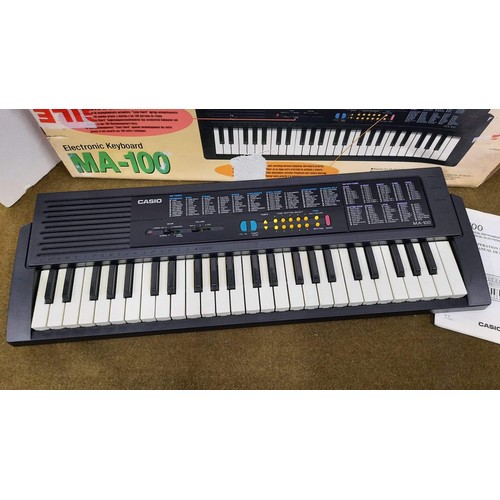 90 - Casio MA-100  keyboard