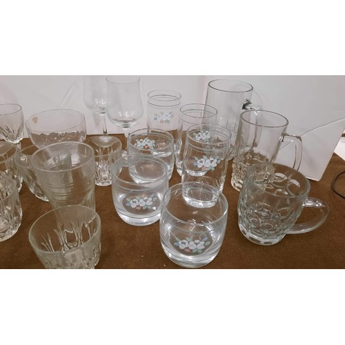 82 - mixed drinking glasses