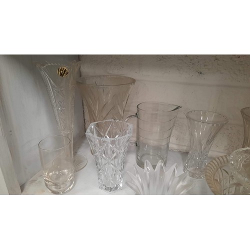 76 - mixed lot of glassware