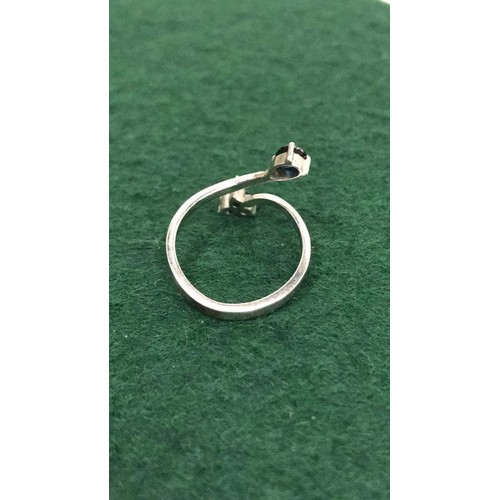 185 - Silver ring weight 1.76g