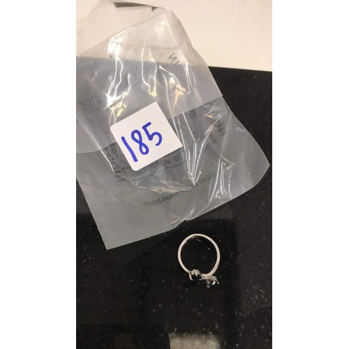 185 - Silver ring weight 1.76g