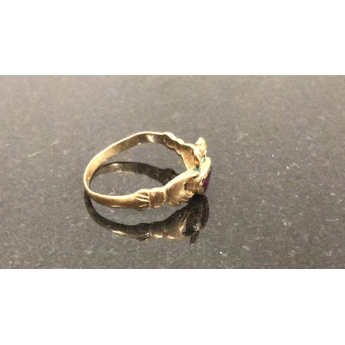 188 - 9ct gold ring weight 1.28g