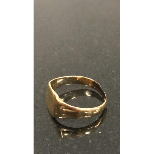 157 - 9ct gold signet ring weight 4.00g