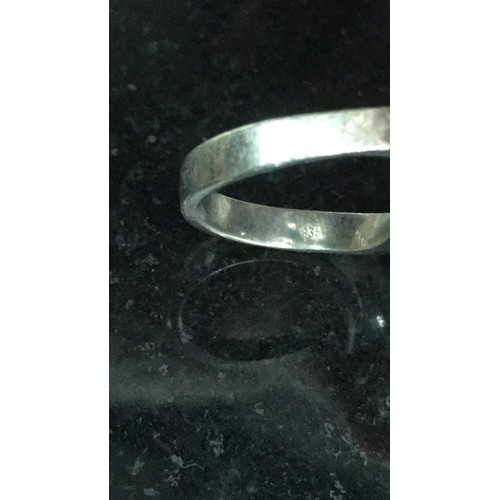 209 - 835 silver ring weight 6.43g