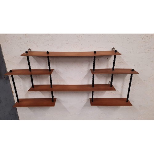 301 - RETRO TRINKET SHELF