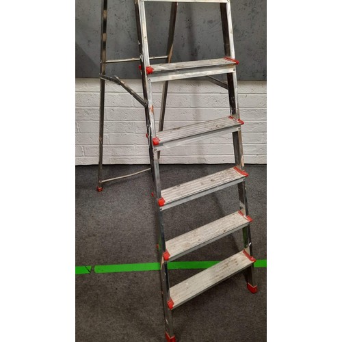 401 - TALL STEP LADDER