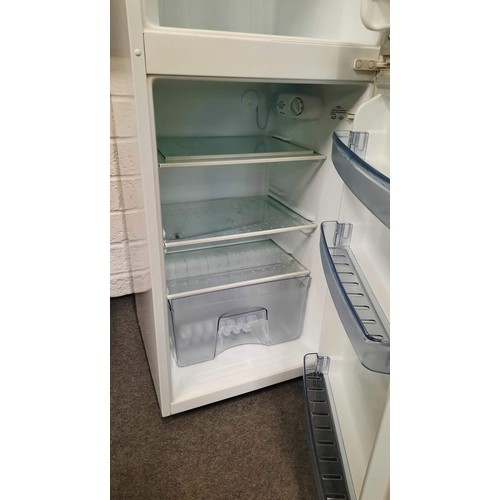 400 - PROLINE FRIDGE / FREEZER