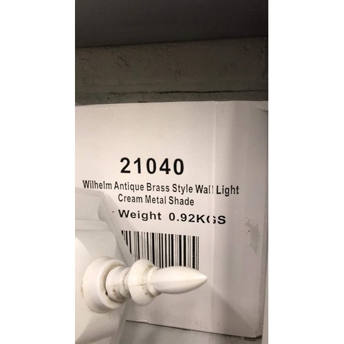 75 - 3 wall garden lights