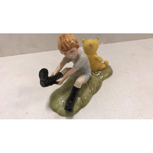 386 - Royal Doulton Christopher Robin & Pooh WP10