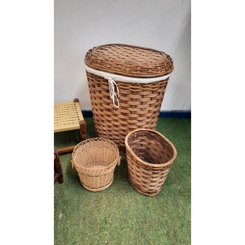 368 - STOOLS AND WICKER WARE