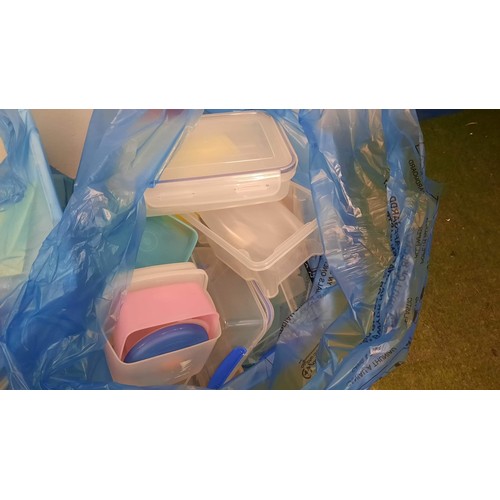 366 - TWO BAGS OF MIXED PLASTIC KITCHEN WARE