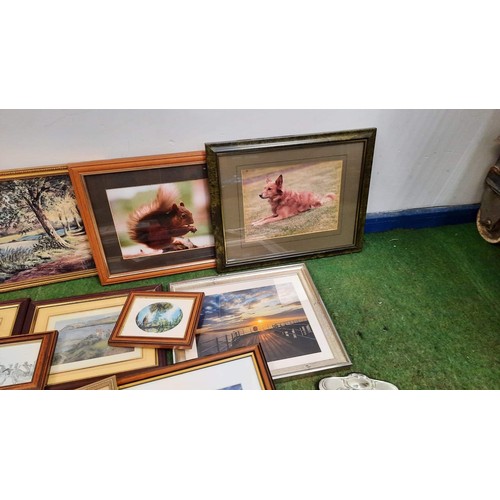 375 - MIXED PRINTS AND FRAMES