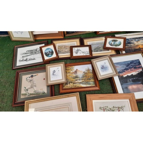 375 - MIXED PRINTS AND FRAMES