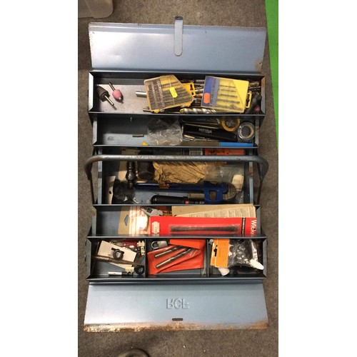 499 - CANTILEVER TOOLBOX AND TOOLS